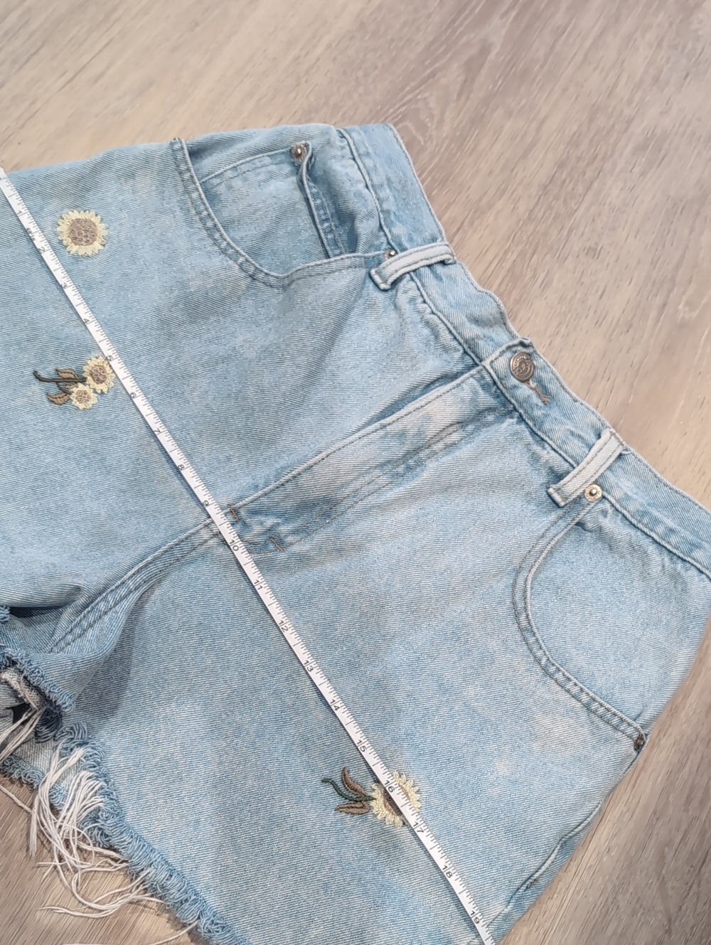 Vintage Nevada Jean Shorts Light Blue Embroidered Flowers Cottage Core 1990s - Picture 7 of 10